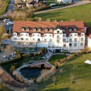 Objekt 1294 - umfangreiches Wintergarten-Ensemble im idyllischen 4-Sterne-Landhotel Rügheim in Unterfranken